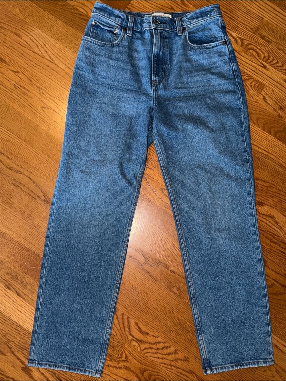 Abercrombie 90s Straight Ultra High Rise Jeans